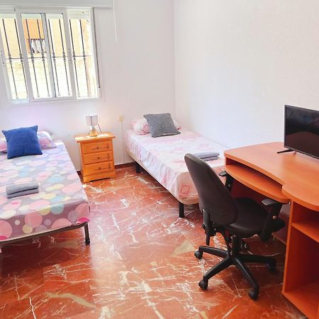 Habitacion Compartido Huelva Centro Eksteriør bilde